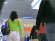 Two women with nice butts & tight pants in a shopping center candid porno