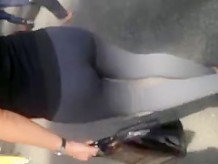 Nice fat ass white girl in spandex