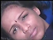 bangladeshi, una linda niña tímida india que se la follan [casera] en tamil