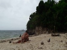 Sexo caliente en una playa escondida de una pequeña isla !!!