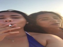 Fumar latina lez pareja kelly y maria