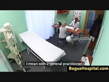 Enfermera amateur doggystyled por su médico