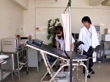 Video de cámara oculta con un médico asiático cachondo al que le gustan los coños