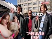 Ersties - Tres chicas disfrutan del sexo lésbico en las vacaciones de primavera