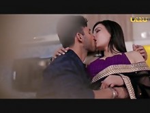 India muy gallarda Kavya Kiran dando besos muy, muy románticos en un sari sexy y sexo con su novio Video completo (WhatsApp @ 92-346-4559733)