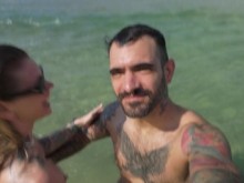 Caminata a una playa nudista en Brasil - Sexo al aire libre - SammmNextDoor Date Night #30