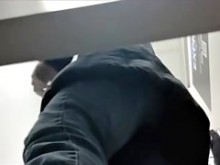 Milf real en bragas negras calientes y primeros planos de culo sexy
