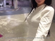 La niña burguesa se sodomizada en el maletero de su auto después de una noche