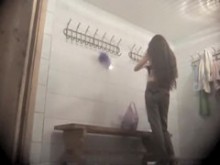 Sexy Teen se ha desnudado antes de ir a la piscina (18+)