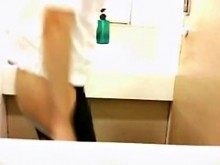 ¡El baño de mujeres fue elaborado Super VIP Pitts-kun! Archivo.06 ¡Famoso inodoro de cafetería!