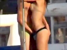 Stranger Chocolate Hole asustado