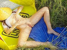 No hay bragas en bicicleta a mi lugar oculto para el sol# mi coño como bronceado al sol :)