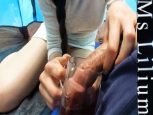 Sra. Lilium Película súper iraní - Lily Heshri Kir en Wine and Eats - Historia sexy