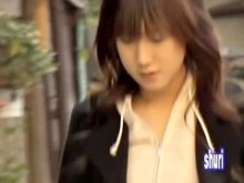 Amo a Shuri compartir sus pantalones para ver su buen culo