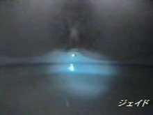 Video de masturbación del inodoro protagonizado por una chica aficionado al roce del clítoris.