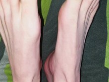 Admire mis pies ????