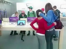 adolescente con buen culo en leggings (18+)