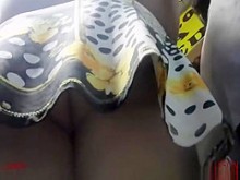 Mujer en el bus upskirt (falso)