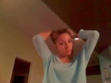 Mi caliente amiga Jody se desnuda para la ducha