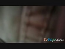 Voyeur atrapa una pareja y se mueve frente a ellos