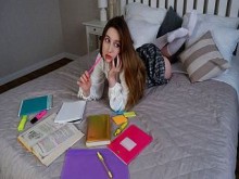 Moldista hermanastra en gran culo para malas calificaciones universitarias - Anny Walker