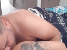 Mi azúcar me da una buena mierda antes de ir a trabajar.