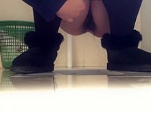 Dos nenas chinas en el baño ###