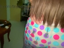 TABOO - PRINCESA CALIENTE CON SU TANGA MOJADA QUIERE APRENDER A COJER POR PRIMERA VEZ