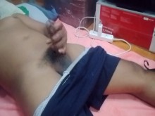 Alguien me mira y grita.