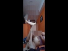 la novia de mi amigo me escribe para contarme sus problemas y le saca la vuelta- sexo discreto