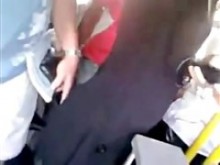 Muchas chicas fantasean con ser tocadas por un extraño.