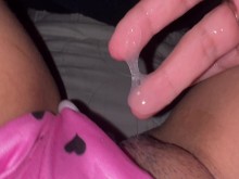 no aguanta las ganas y se masturba