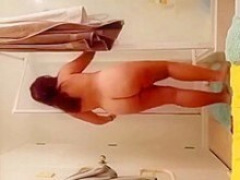 Chica gordita espiada en el WC 3