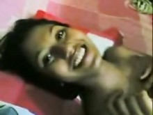 chica universitaria india sexo en grupo con escándalo de amigos