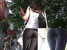Botín de modelo en leggins