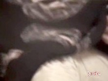 Solitaria asiática amplia se masturba en un vídeo porno pervertido