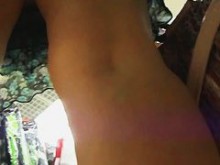 Madura upskirt (falsa) rubia amateur en tanga se inclina