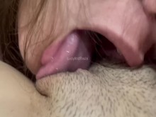 Mi mejor amiga me folla duro, no quiere parar y me come el coño