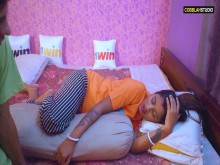 India Bhabhi buscando el sexo de su travieso padosi