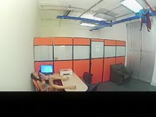 Cachonda empleada de oficina reventada por su jefe