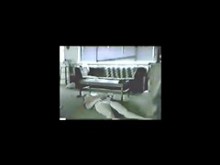 Vintage 1994 - Compañero de cuarto atrapado masturbándose en el porno
