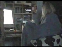 amiga pillada masturbándose