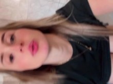 Masturbándome A ESCONDIDO en el baño del GYM