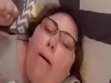 SSBBW jugando con sus grandes tetas y gimiendo