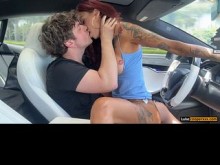 Ninfómana sexy y caliente folla y monta duro en el coche - Alby Rydes - Luke Cooper