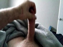 Decidí dormir en la cama por la mañana.