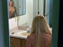 Vídeos espías de adolescentes en el baño (18+)