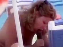 Esposa madura filmada en secreto cuando engaña a su marido con una gran polla negra