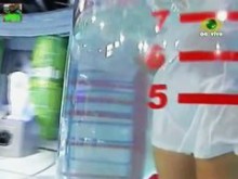 Delicioso porno upskirt (falso) en un concurso brasileño