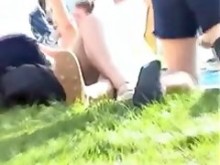 upskirt (falso) en el parque